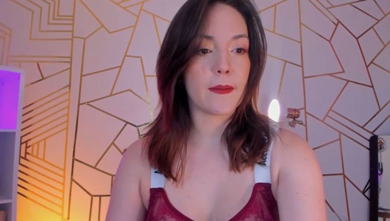 petite stripchat petite stripchat